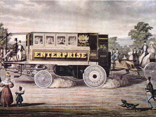El primer autobús de la historia